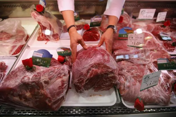 علامات تنذرك بالحاجة لمزيد من فيتامين «بي 12»