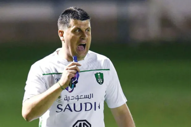 خطة «بعيدة المدى» لإعادة فريق الأهلي للمنصات