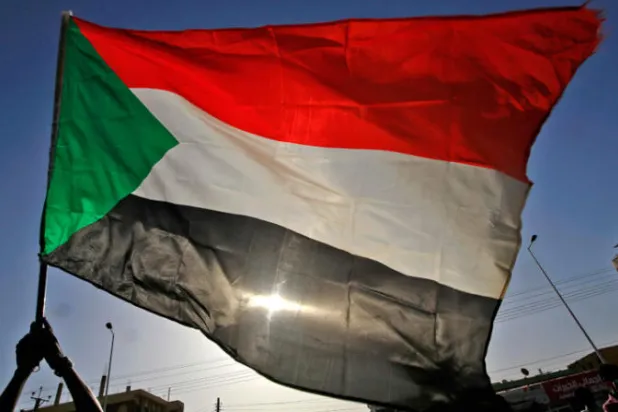 مليونا عامل سوداني يفقدون دخلهم اليومي في زمن الحظر