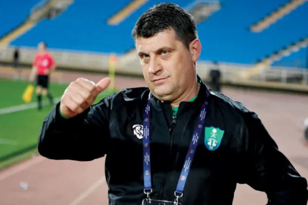 وكيل أعمال يعرض خدمات إدواردو على الأهلي