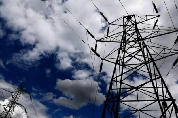 مصر ترجئ حتى 2025 رفع الدعم عن الكهرباء