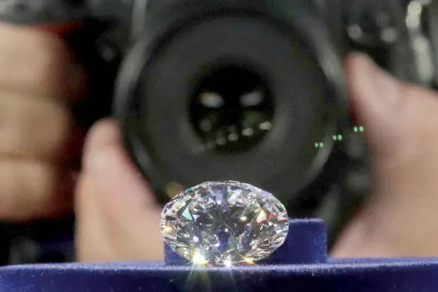 الحكومة الروسية تبحث دعم قطاع إنتاج الماس