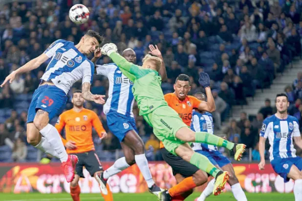 كارفالهال: استئناف المباريات أنقذ الكرة البرتغالية من أزمة وجودية