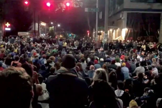 ترمب يلوّح باستخدام القوة في سياتل