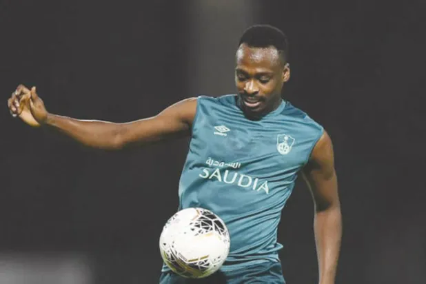 الأهلي يجهز هوساوي وعسيري والموسى للدوري