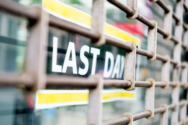 استمرار تسريح العمال في أميركا رغم بدء التعافي الاقتصادي