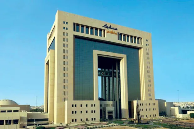 صفقة «سابك» تقفز بسيولة الأسهم السعودية الأسبوعية إلى مستوى تاريخي