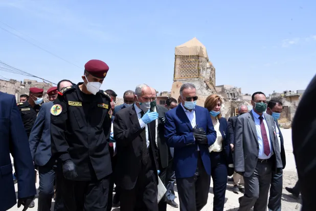 الکاظمی بر قطع حقوق‌های مضاعف و ادامه اصلاحات اقتصادی تأکید کرد