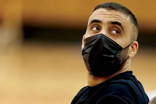 النصر يفحص حمد الله وجونز وجوليانو