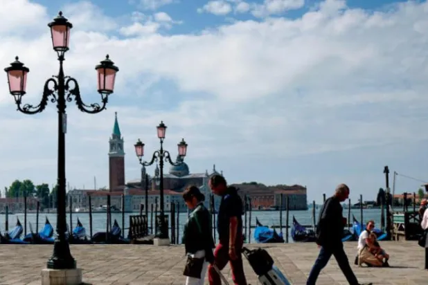 AB, ABD’den gelenlerin girişini önlemeyi görüştü