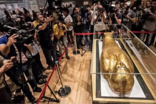 اتهام خبيري آثار فرنسيين بالاتجار بقطع منهوبة من الشرق الأوسط