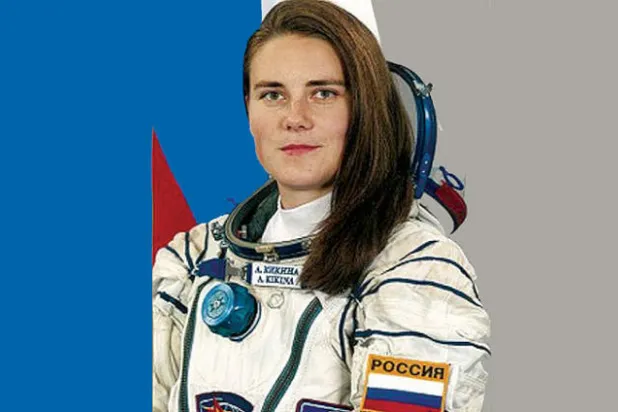 آنا كيكينا خامس روسية تطير إلى  الفضاء