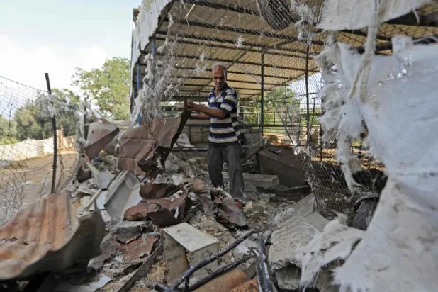 غارات إسرائيلية على غزة رداً على قصف صاروخي من القطاع