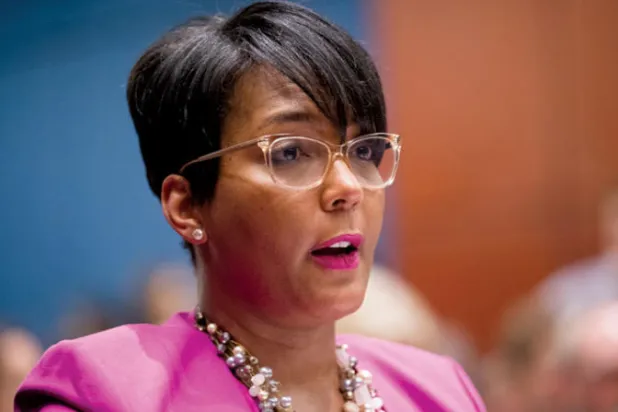 إصابة رئيس البرازيل وعمدة أتلانتا ... ووزير بوليفي في الحجر