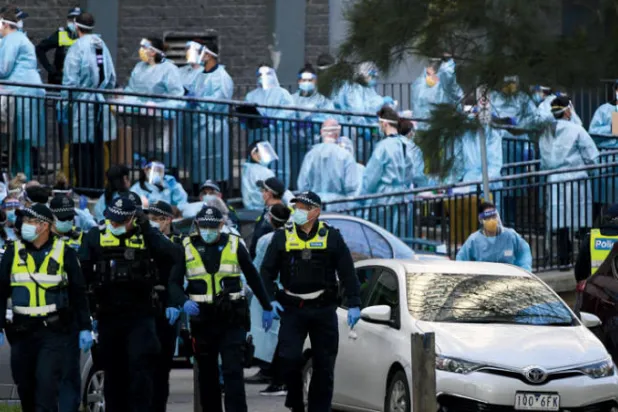 دول تفرض إجراءات حجر «انتقائية» لمنع موجة إصابات ثانية