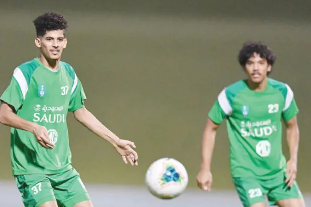 «كورونا» يربك استعدادات الأهلي