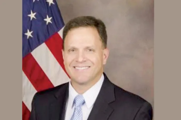 مايك بيل: هجمات إيران تصير أكثر تهوراً... وإساءة الحسابات قد تجر إلى صراع