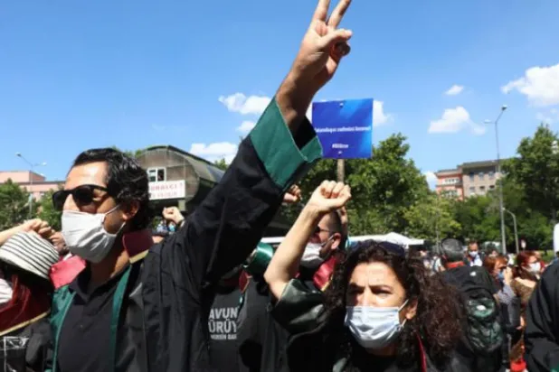 اردوغان نے وکلاء کے لئے متوازی یونیں عائد کردی ہے