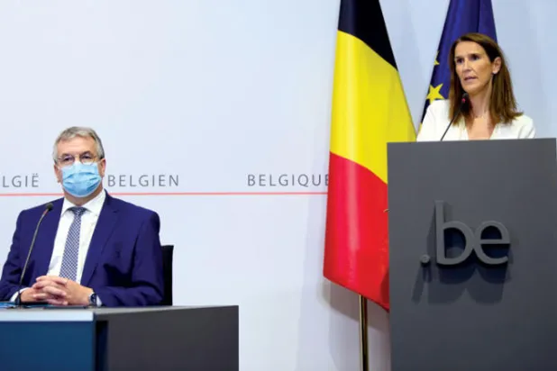 بلجيكا تؤجل المرحلة الخامسة من تخفيف الحظر بعد ارتفاع الإصابات