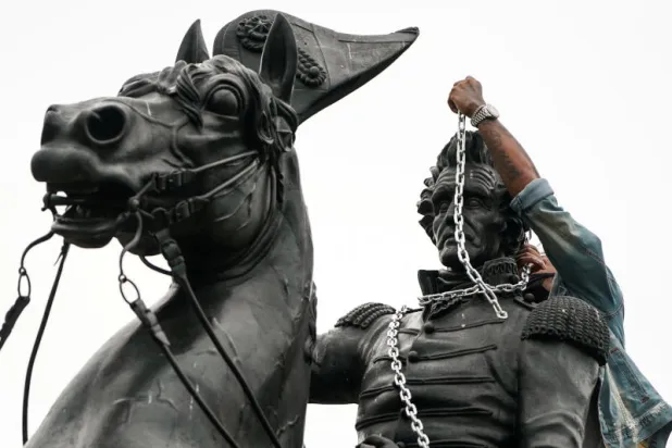 الأميركيون الأصليون في الصورة من جديد