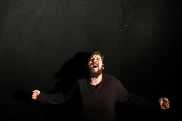 تعاني ضغطاً نفسياً بسبب «كورونا»؟ أرسل صرختك إلى آيسلندا