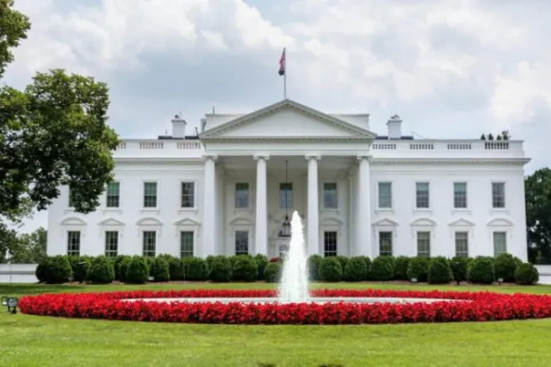 جدلٌ في البيت الأبيض حول سبل تحفيز الاقتصاد الأميركي