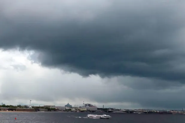 علماء روس وإماراتيون يعملون لتساقط الأمطار عبر تسخين الغيوم