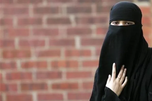 ولاية ألمانية تحظر ارتداء النقاب في المدارس