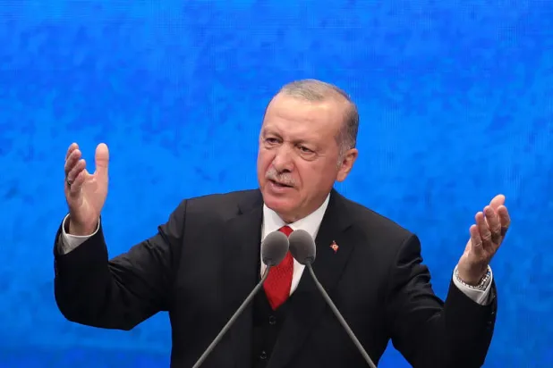 البرلمان التركي سيصوت على مشروع قانون قد يحظر «فيسبوك» و«تويتر»