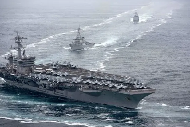 حاملة طائرات أميركية و12 سفينة حربية تتجه إلى البحر المتوسط
