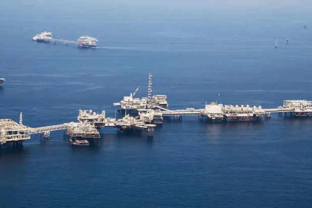 «أدنوك» تعلن إضافة شريك صيني جديد في امتيازات للنفط والغاز