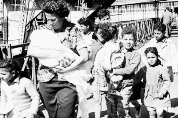 Cezayir’deki mal varlıklarını isteyenler "Kara ayaklar"  kim?