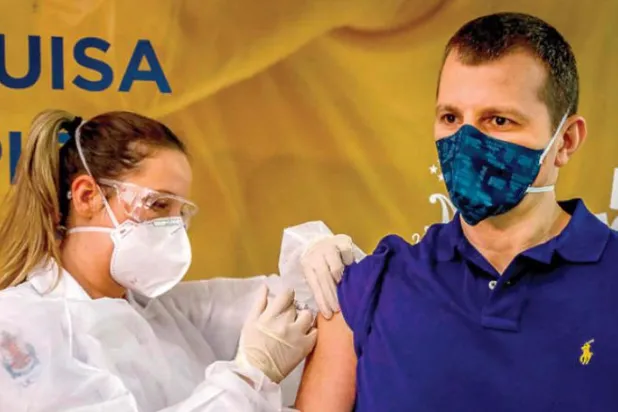 Yeni tartışma: Aşı üretmek için deneklere Kovid-19 bulaştırılabilir mi?