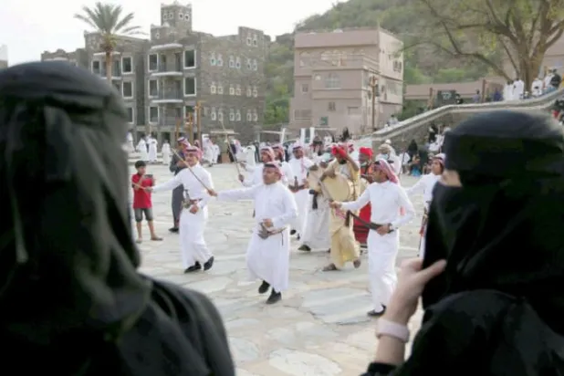 Suudi Arabistan: İç turizmde hareketlilik artarken vaka sayısı düşmeye devam ediyor