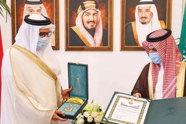بأمر الملك سلمان... وشاح سعودي رفيع لوزير الخارجية البحريني
