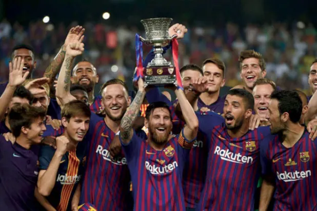 ميسي قاد برشلونة للحصول على 34 لقباً