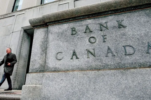 «فيتش» تحذّر من الديون الكندية