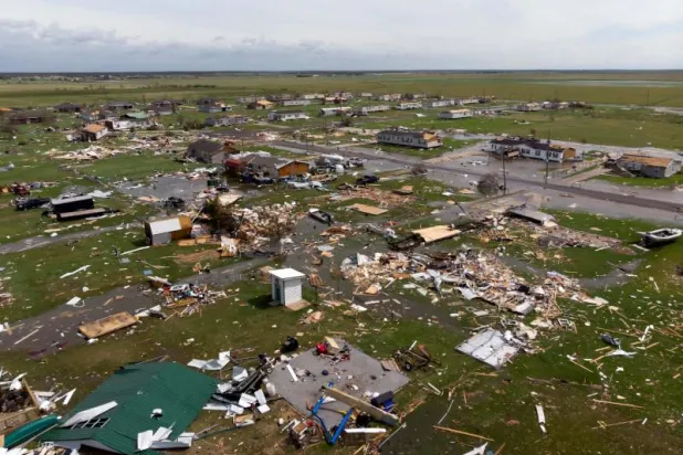 الإعصار «لورا» يقتل 14 شخصاً على الأقل في الولايات المتحدة