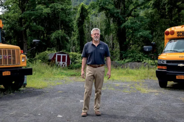 صناعة الحافلات المدرسية تواجه أزمة وجودية بسبب كوفيد 19