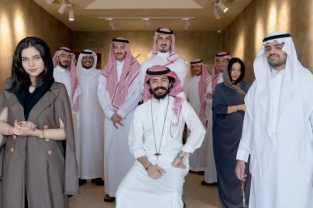 فريق عمل «قُرمز»