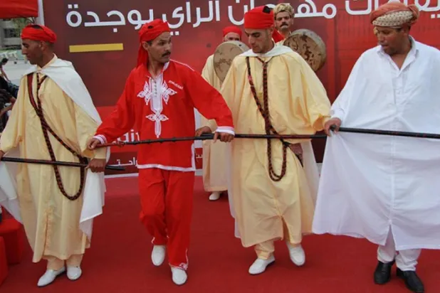 Fas’ın doğusundaki vatandaşlar neden Cezayir’in adetleri ve halk kültürü ile ilişkilendiriliyor?