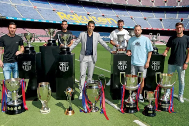 ميسي وكومان تحت المجهر في بداية مشوار برشلونة من دون سواريز وفيدال