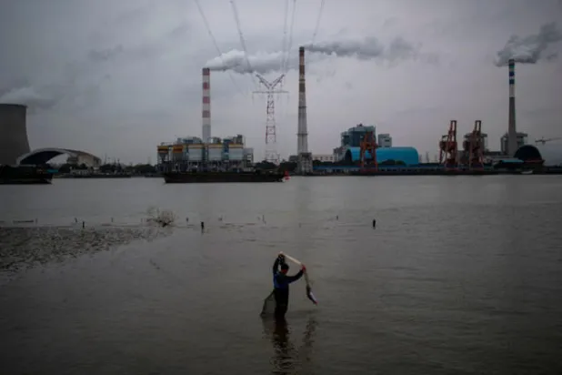 الاستهلاك المفرط... هل تكفي «قوارب النجاة» لإنقاذ سكان الأرض؟