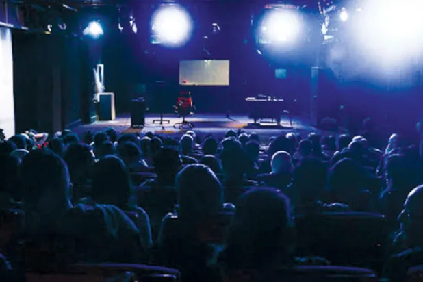 «جريمة في مسرح القباني»... كتابة شهادة عن تاريخ ما جرى نسيانه