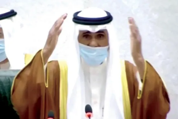 نواف الاحمد نے حلف لیا اور اتحاد پر زور دیا