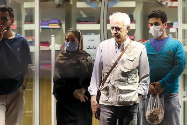 الجائحة تسجل مزيداً من الأرقام القياسية في إيران