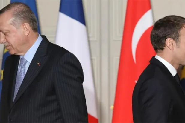 فرنسا تطالب تركيا بالكفّ عن الاستفزازات في المتوسط... وألمانيا تدخل على خط الوساطة
