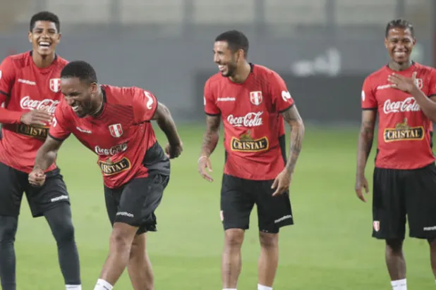«كوفيد ـ 19» يضرب منتخب بيرو قبل مواجهة البرازيل اليوم