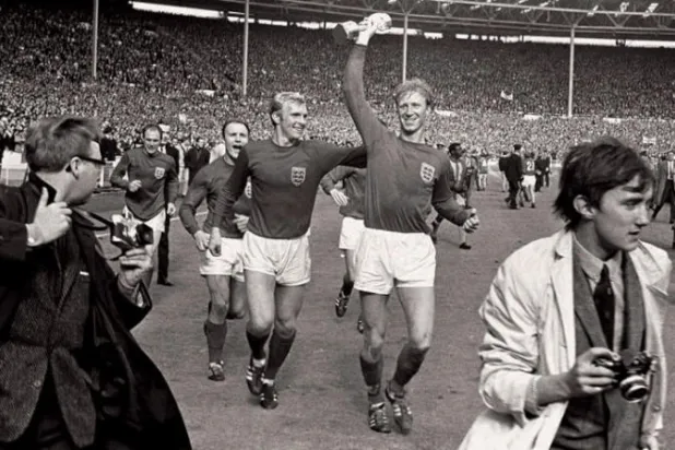 جاك تشارلتون... شجاعة نادرة في مواجهة «التحدي الأكبر»