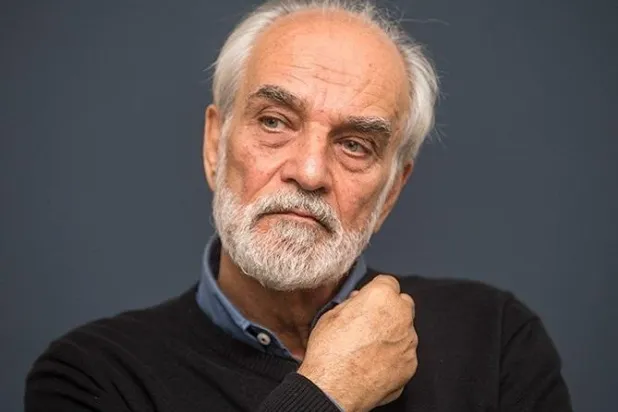 تحرش لمدة 30 عاماً... فضيحة رسام إيراني مقرب للنظام تكشف عن معاناة الإيرانيات